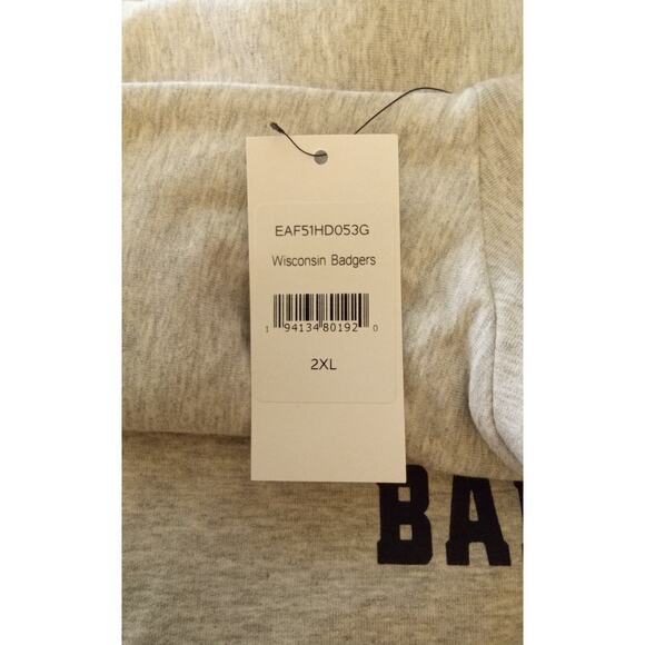 Winconsin Badgers Wear by Erin Andrews Full Zip Hoodie Womens's 2XL - Picture 7 of 7